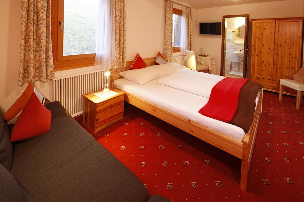 Hotel-Gasthof Zimba Damuels Quarto foto