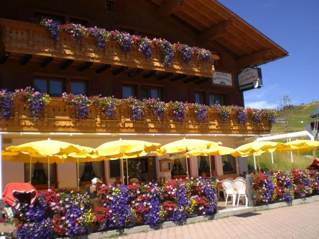 Hotel-Gasthof Zimba Damuels Exterior foto