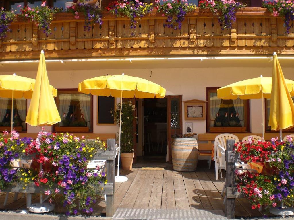 Hotel-Gasthof Zimba Damuels Exterior foto